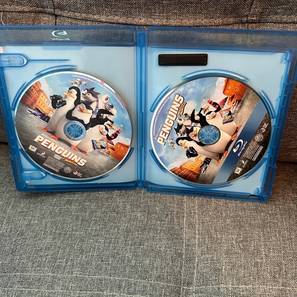 Penguins of Madagascar (Blu-ray, Digital HD & DVD) - Picture 3 of 3